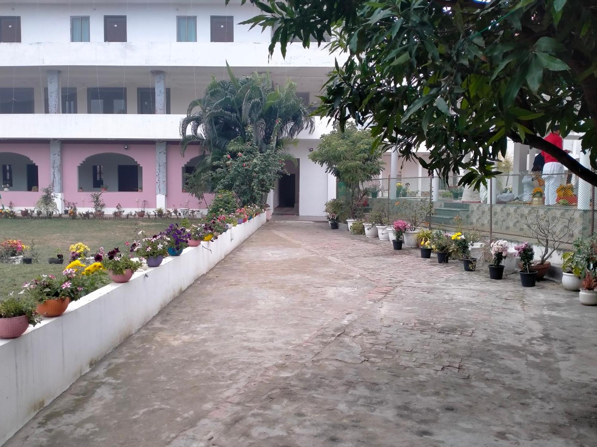 Vedic Villa Waranasi Zewnętrze zdjęcie