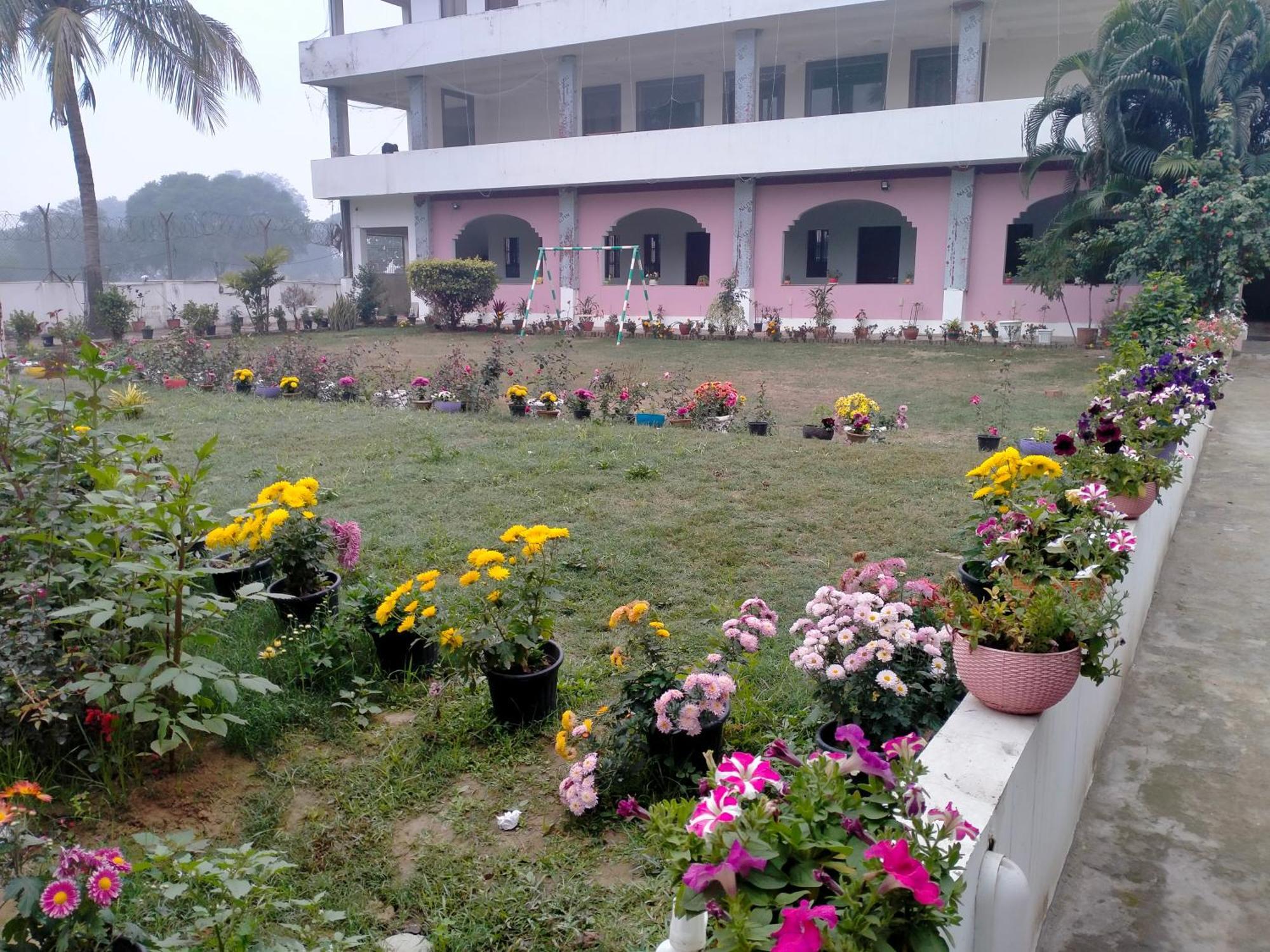Vedic Villa Waranasi Zewnętrze zdjęcie